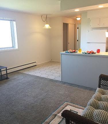 4th image of 2211 Tower Blvd #910