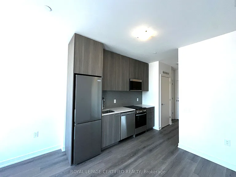 7439 Kingston Rd #1116 — Photo 6
