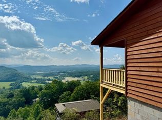 185 Raccoon Ridge Trl, Murphy, NC 28906