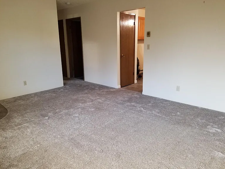 824 Broadway Ave #4 — Photo 9