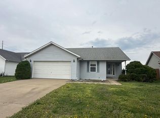 646 Rain Hollow Dr, O Fallon, IL
