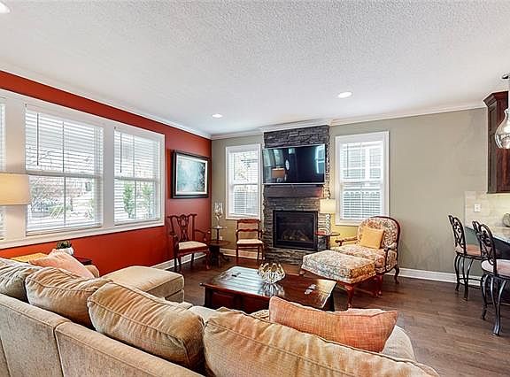 5th image of 4505 Jefferson St