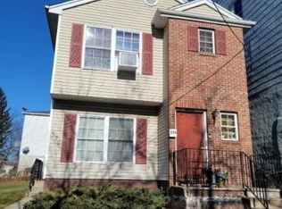 574-576 15th Ave #1, Newark, NJ 07103