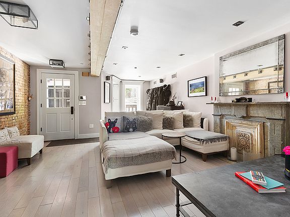 3rd image of 226 6th Ave APT 1