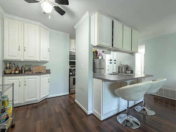 4th image of 1925 Tall Oaks Dr APT 2702