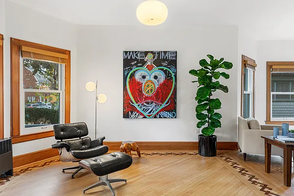 Sold by Compass | media 5