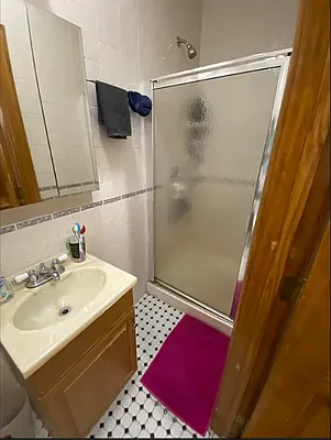 Rented by KNOCKKNOCK LLC | media 4