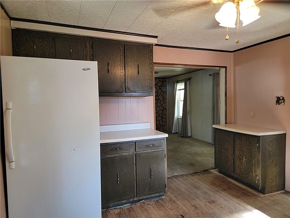 2nd image of 214 Perry St