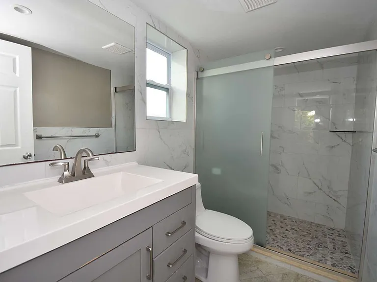 403 N Oleander Ave #B — Photo 19