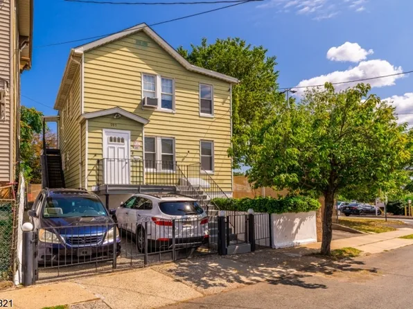 995 Dehart Pl, Elizabeth City, NJ 07202