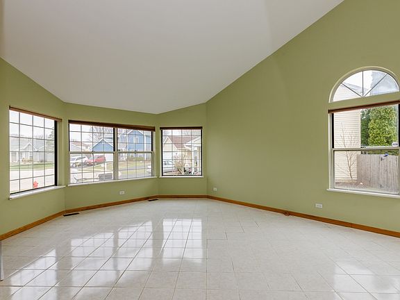 4th image of 1263 Dogwood Ct