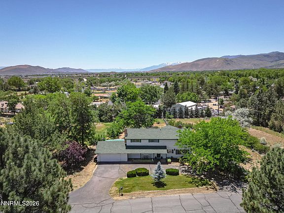 3rd image of 549 Ruby Ln