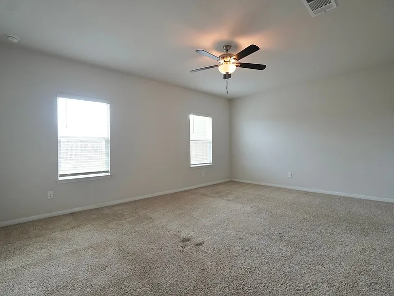 115 Bethpage Dr — Photo 15
