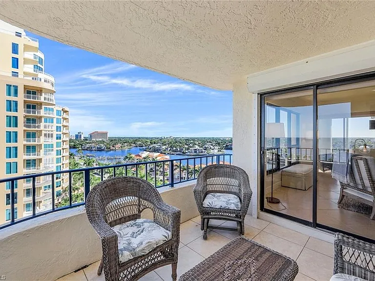 4451 Gulf Shore Blvd N #1205 — Photo 29