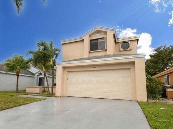 1991 NW 35th Ter