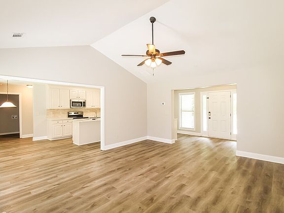 5th image of 1680 Deer Creek Ln