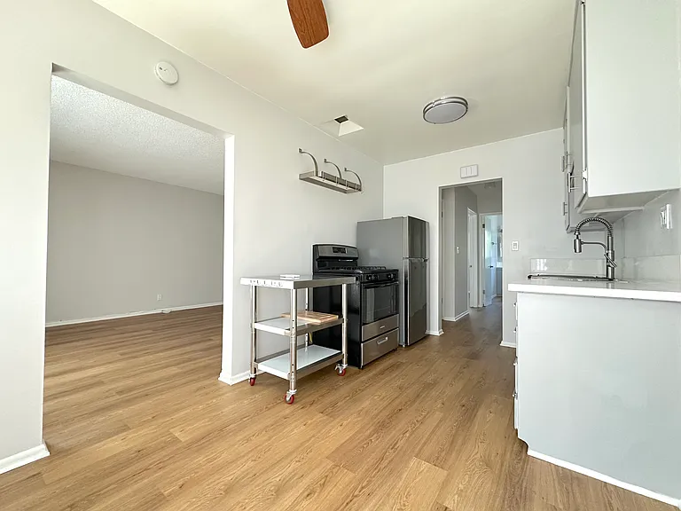 4307 Cedros Ave #4311-1 — Photo 6