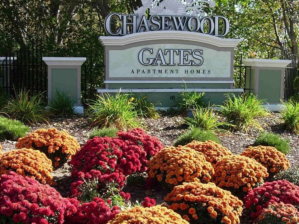 2nd image of 6135 Chasewood Pkwy APT 201