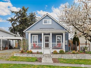 1316 15th St, Anacortes, WA