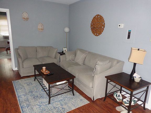 5th image of 133 Green Ln APT 3