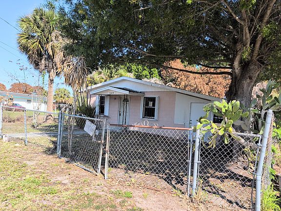 2nd image of 1606 Avenue H