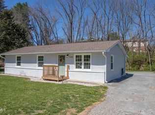 1276 Old Airport Rd, Bristol, VA 24201