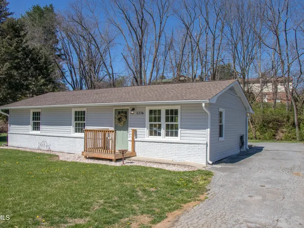 1276 Old Airport Rd, Bristol, VA 24201