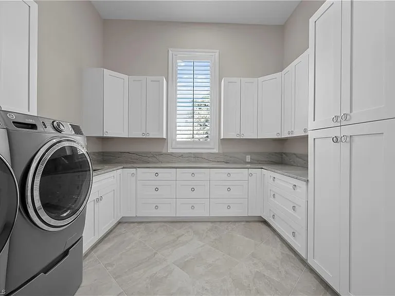 590 Carica Rd — Photo 36