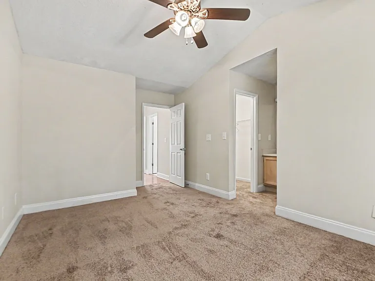 3543 Broad Oak Ct — Photo 6