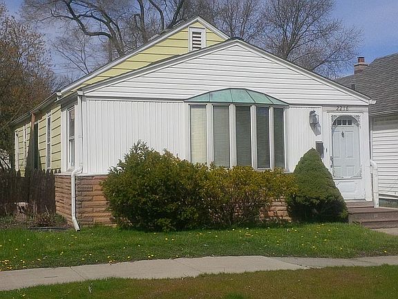2nd image of 2216 Hollywood Ave