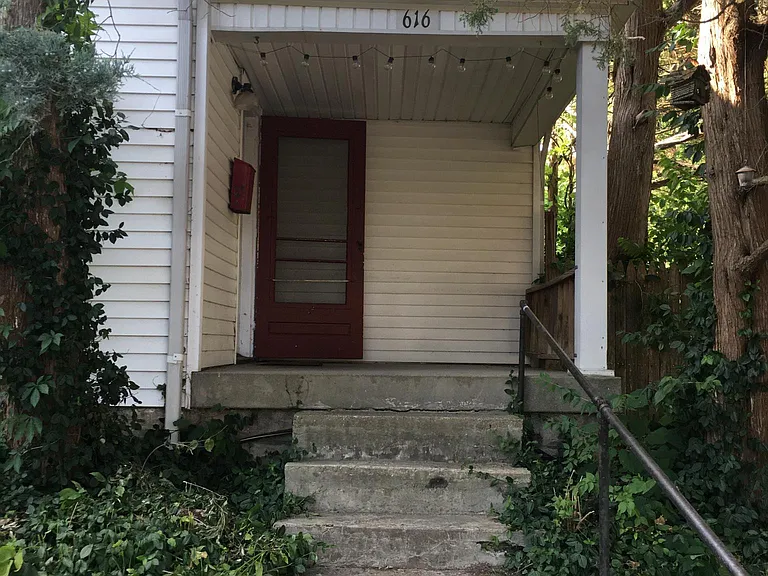 616 E 63rd St — Photo 7