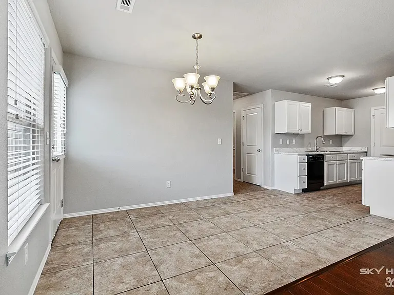 Haden Holly Station - Duplexes & Townhomes in Siloam Springs, AR — Photo 16