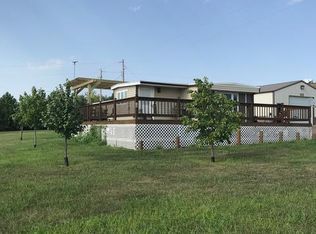 12 Hills View Dr, Linton, ND 58552