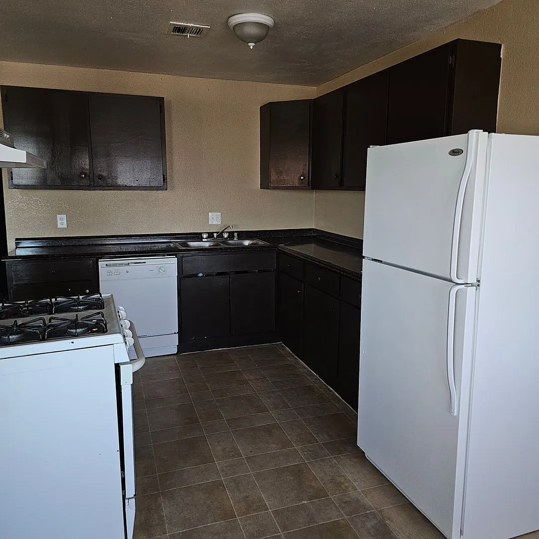 BPI 2341 Exeter Dr. — Photo 4