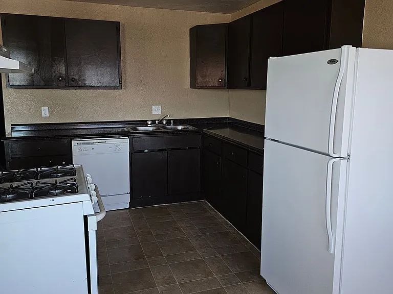 BPI 2341 Exeter Dr. — Photo 4