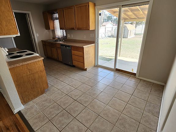 4th image of 3558 S Osage Ave