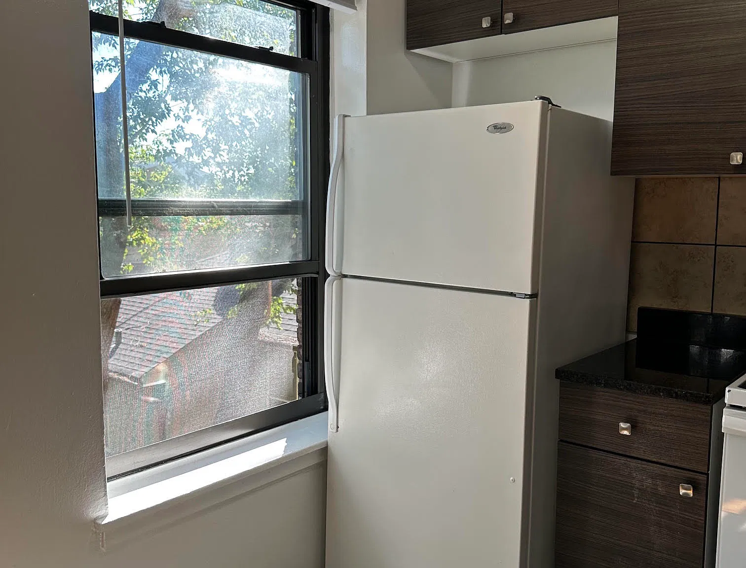 Studio, 450 sqft, $1,300 — Photo 3