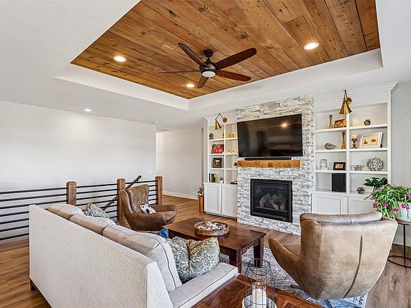 5th image of 2719 Blooming Heights Dr