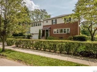 301 Hussey Rd, Mount Vernon, NY 10552