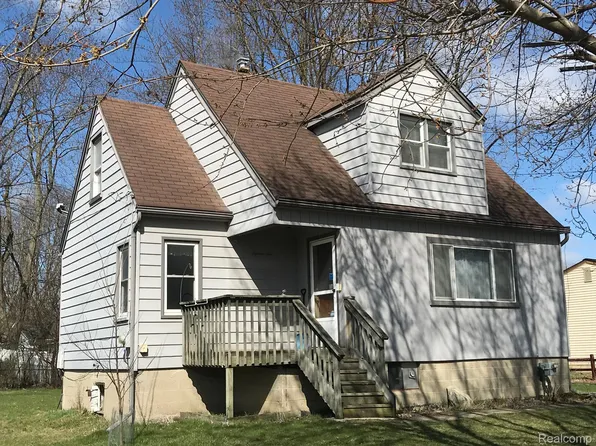 1510 S John Hix St, Westland, MI 48186