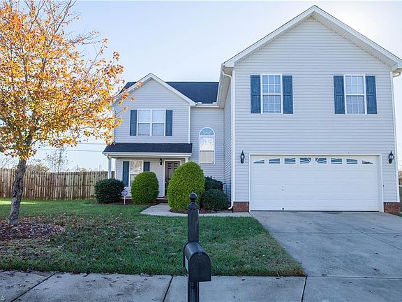 4th image of 3018 Quail Oaks Dr