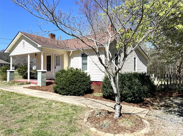 116 Hauss Ridge Rd SE, Valdese, NC 28690