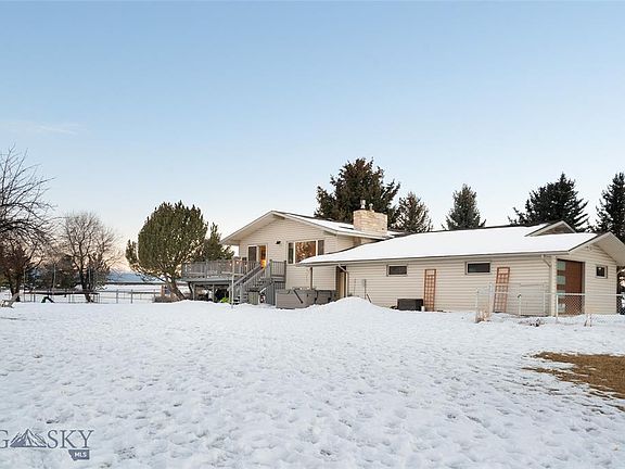 3rd image of 150 Coulee Dr