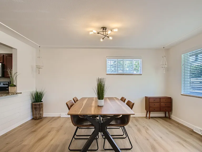 4672 Everett Ct — Photo 11