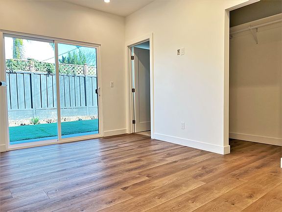 3rd image of 7026 Andasol Ave