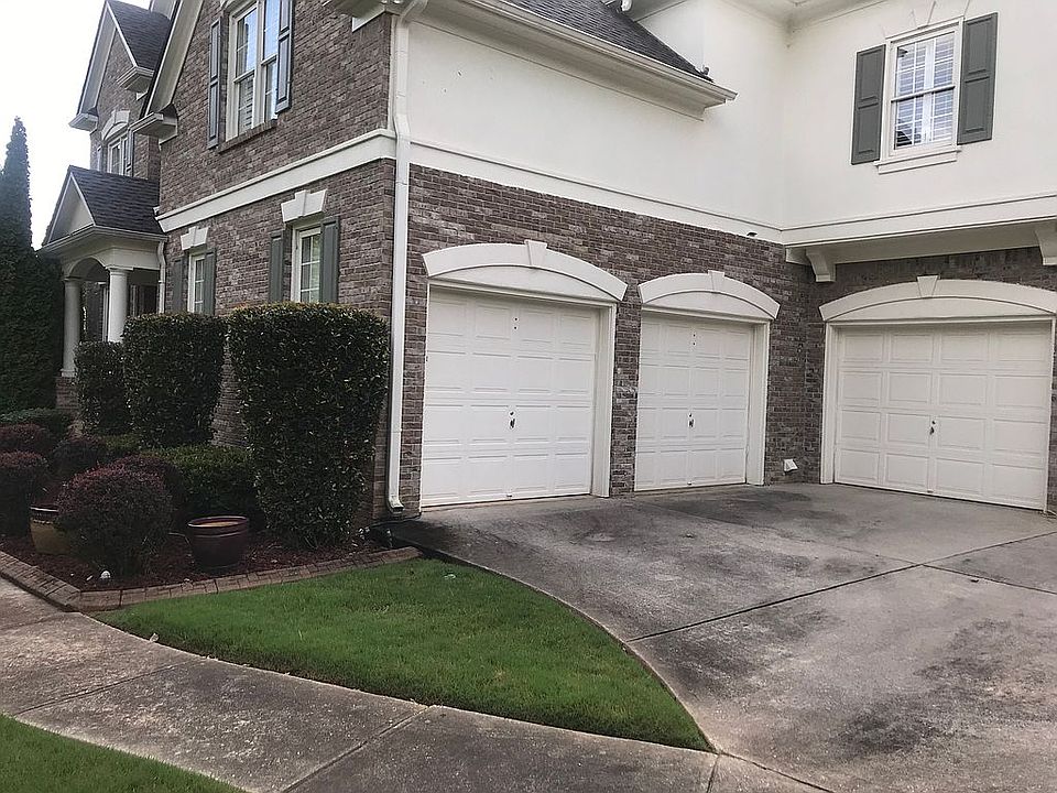 3 car garages