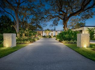 7051 SW 69th Ave, South Miami, FL 33143