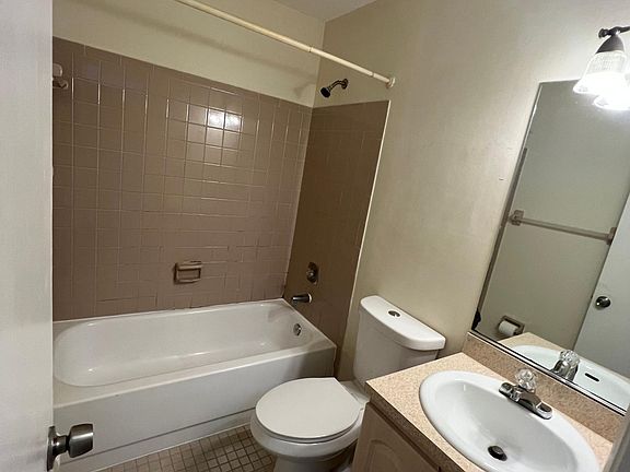 3rd image of 3166 Coral Springs Dr #6