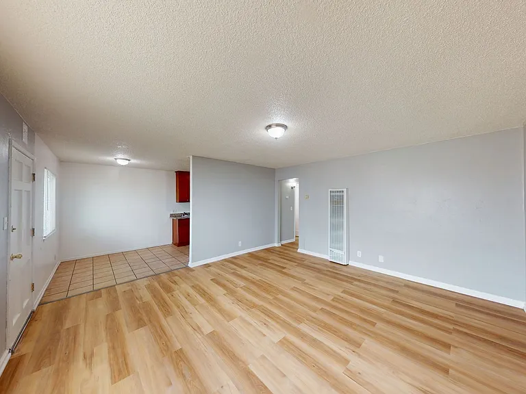 955 75th Ave — Photo 7