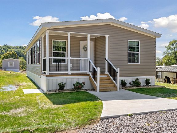 Exterior Image-2-Colony Mandell Trails